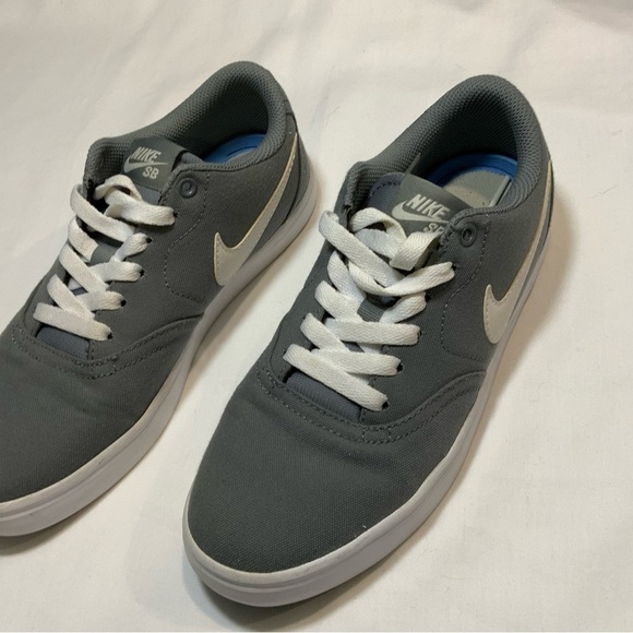 Nike SB Solar Soft Women's Sneakers - Picture 2 of 9